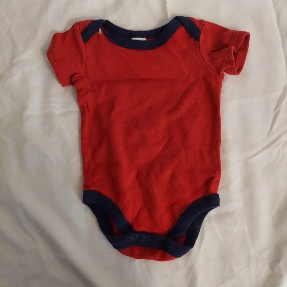 Baby Kiss Girls Team USA One Piece Bodysuits Creepers Red & Blue 3-6M New